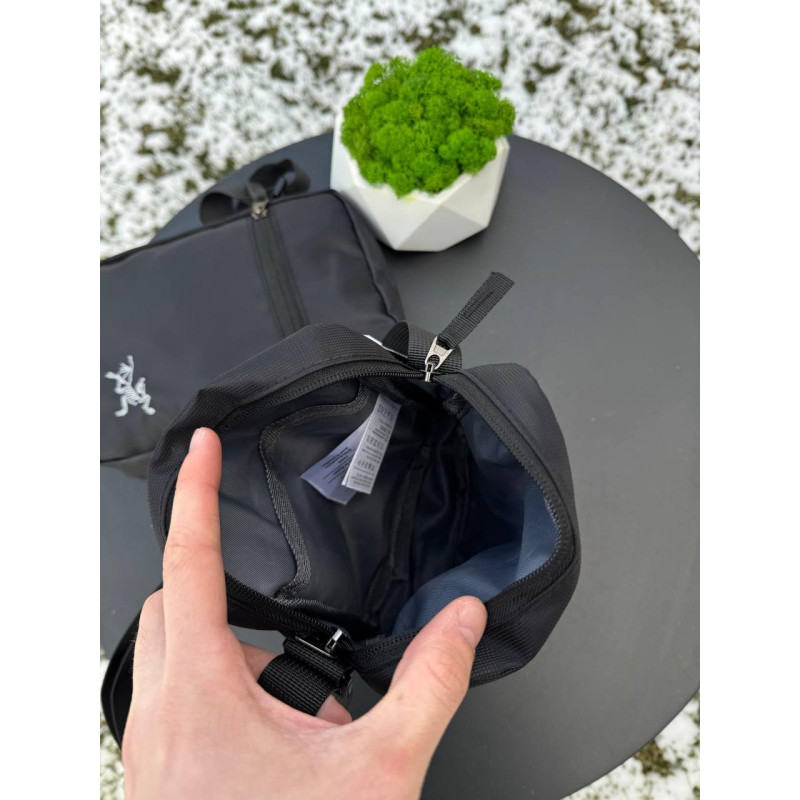 Сумка Arcteryx GORE-Tex чорна сумка через плече спортивний месенджер чоловічий Арктерикс барсетка через плече Арк чоловіча сумка A