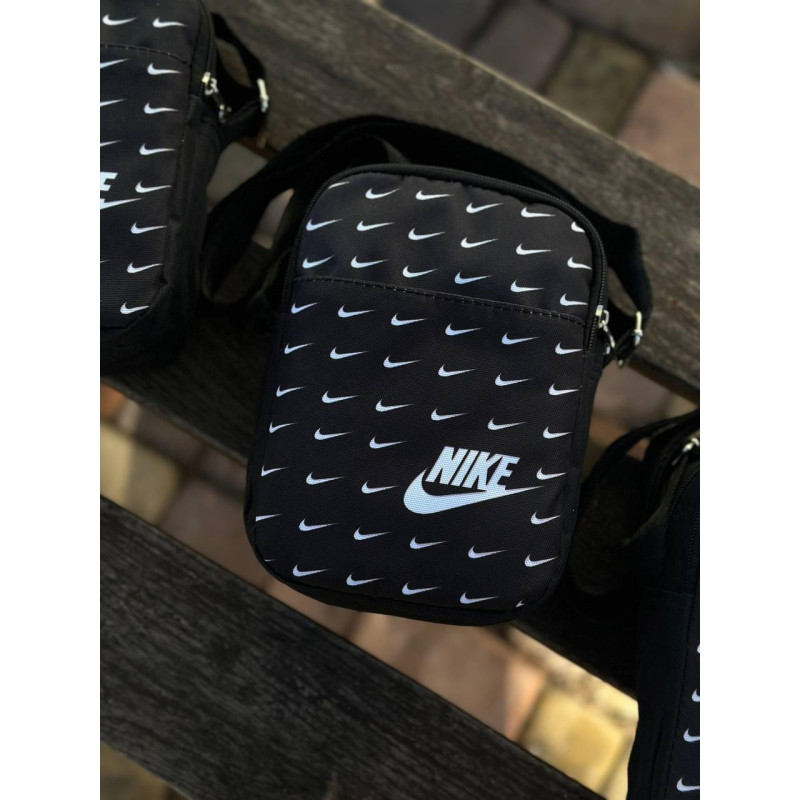 Сумка Nike Monogram чорна сумка через плече Найк Монограмна літній месенджер чоловічий від Найк спортивний месенджер через плече