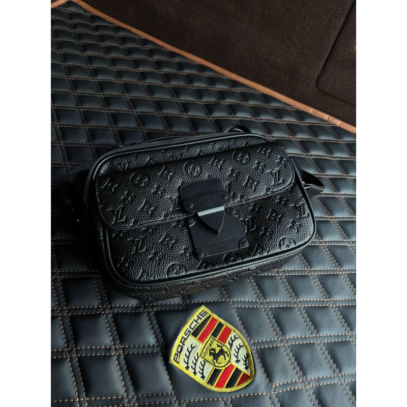 Сумка Louis Vuitton чоловіча чорна сумка через плече Лв спортивна шкіряна сумка Луї Віттон барсетка месенджер LV