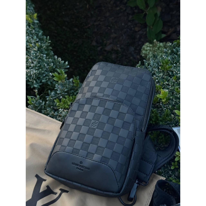 Сумка Louis Vuitton слінг чоловіча спортивна сумка через плече ЛВ Слінг чорний шкіряний чоловічий Луї Вітон LV SLING