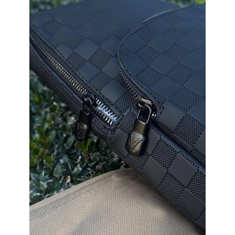 Сумка Louis Vuitton слінг чоловіча спортивна сумка через плече ЛВ Слінг чорний шкіряний чоловічий Луї Вітон LV SLING
