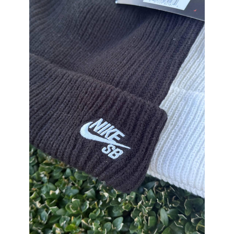 Шапка Nike SB чорна чоловіча шапка Найк сб зимова Найк шапка біла Найк Сб зимова на осінь шапка Найк
