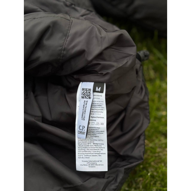 Пуховик C.P. Company X Palace чоловічий пуховик Сп Компані Х Палас чорний пуховик Пелес з двома лінзами Сипі Компані