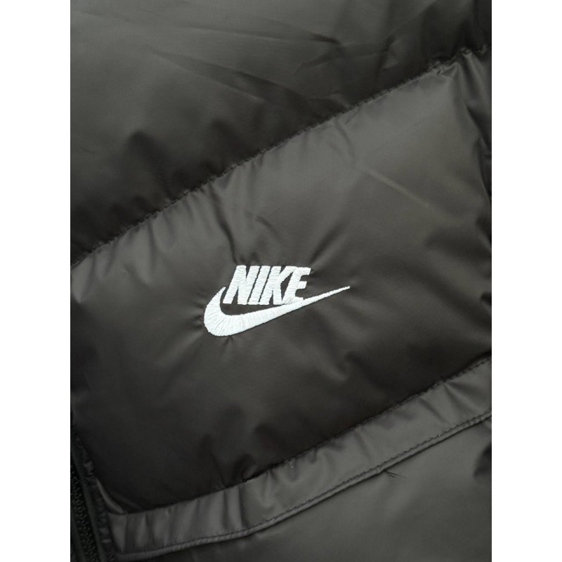 Пуховик Nike Storm Fit чоловіча чорна спортивна куртка Nike black storm fit чоловіча спортивна куртка Nike
