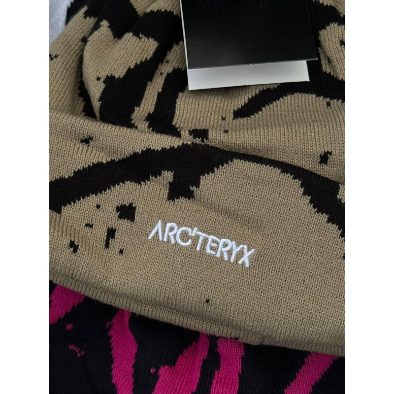 Шапка Arcteryx чоловіча бежева шапка Арк чорна чоловіча зимова шапка Арктерикс зимова Арк
