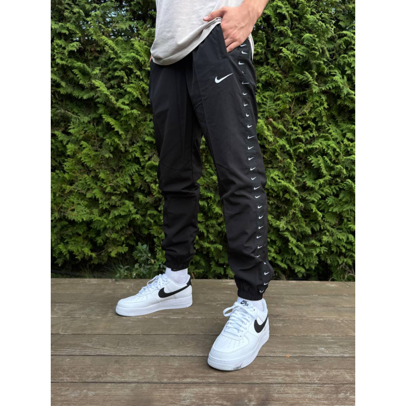 Штани Nike | Стильні спортивні та повсякденні штани для комфорту, активного відпочинку та тренувань найк NIKE
