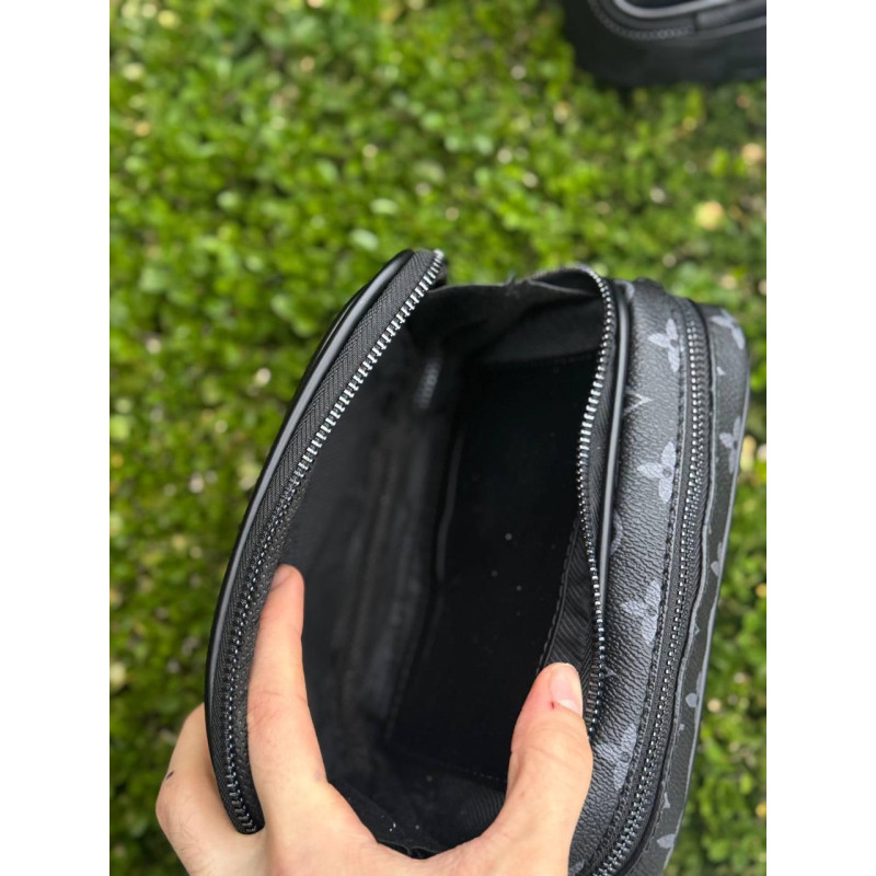 Сумка Louis Vuitton через плече шкіряна чоловіча сумка LV чорна спортивна сумка через плече Луї Вітон ЛВ