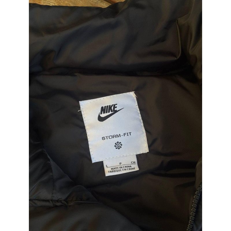 Жилетка Nike Storm Fit чоловіча чорна жилетка спортивна Найк шторм фіт сіра безрукавка Найк чоловіча чорна