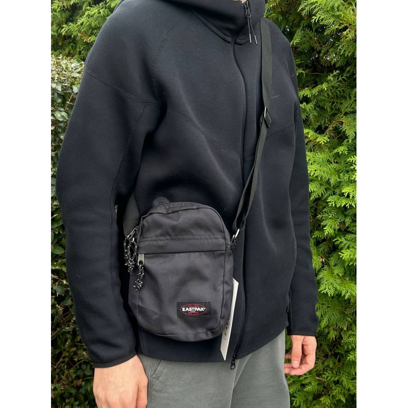 Месенджер через плече Eastpak | Стильна, зручна та міцна сумка для міста, подорожей і навчання істпак