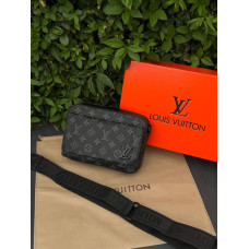 Чоловіча сумка через плече в стилі Louis Vuitton, компактна кросбоді 22 × 16 см з екошкіри, чорна з фірмовим принтом