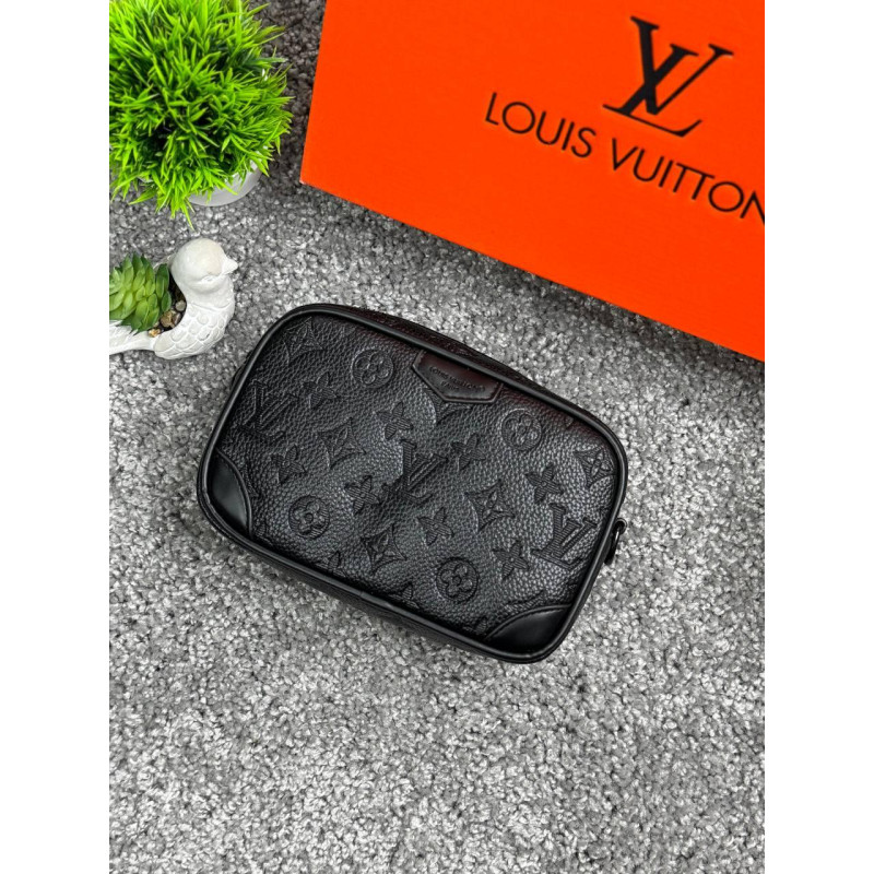 Чоловіча сумка через плече Louis Vuitton чорна, компактна кроссбоді з екошкіри 20×15 см, стильний дизайн з монограмою, якісна