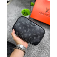 Чоловіча сумка через плече Louis Vuitton чорна, компактна кроссбоді з екошкіри 20×15 см, стильна барсетка з монограмою