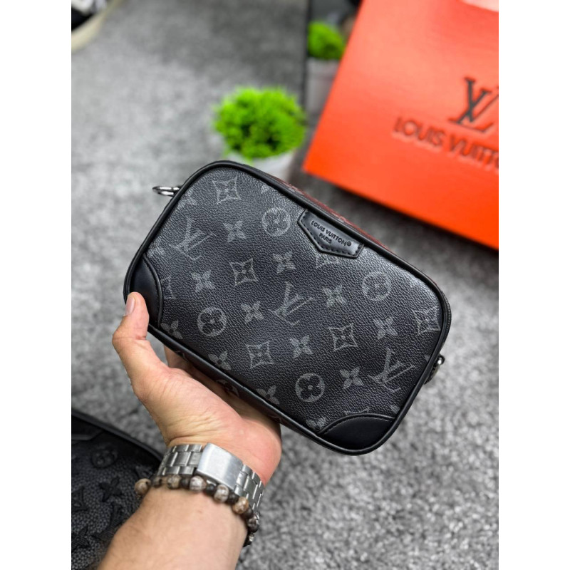Чоловіча сумка через плече Louis Vuitton чорна, компактна кроссбоді з екошкіри 20×15 см, стильна барсетка з монограмою