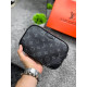 Чоловіча сумка через плече Louis Vuitton чорна, компактна кроссбоді з екошкіри 20×15 см, стильна барсетка з монограмою
