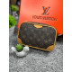 Чоловіча сумка через плече Louis Vuitton, коричнева, компактна кроссбоді з екошкіри 20×15 см, класичний дизайн з монограмою.