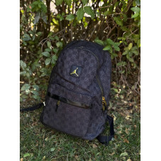 Чоловічий рюкзак Jordan Monogram чорний із золотим 44×31 см — стильний текстильний backpack Джордан з тисненням