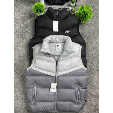 Чоловіча жилетка Nike Storm-Fit дута осіння безрукавка на блискавці з коміром-стійкою і вишитим логотипом (чорна, сіра)